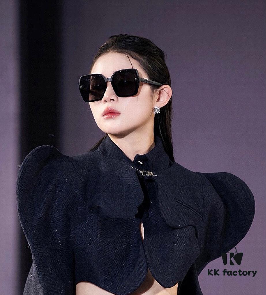 HERMES H4290 TR Polarized Sunglasses - Luxury Square Frame Designer Shades