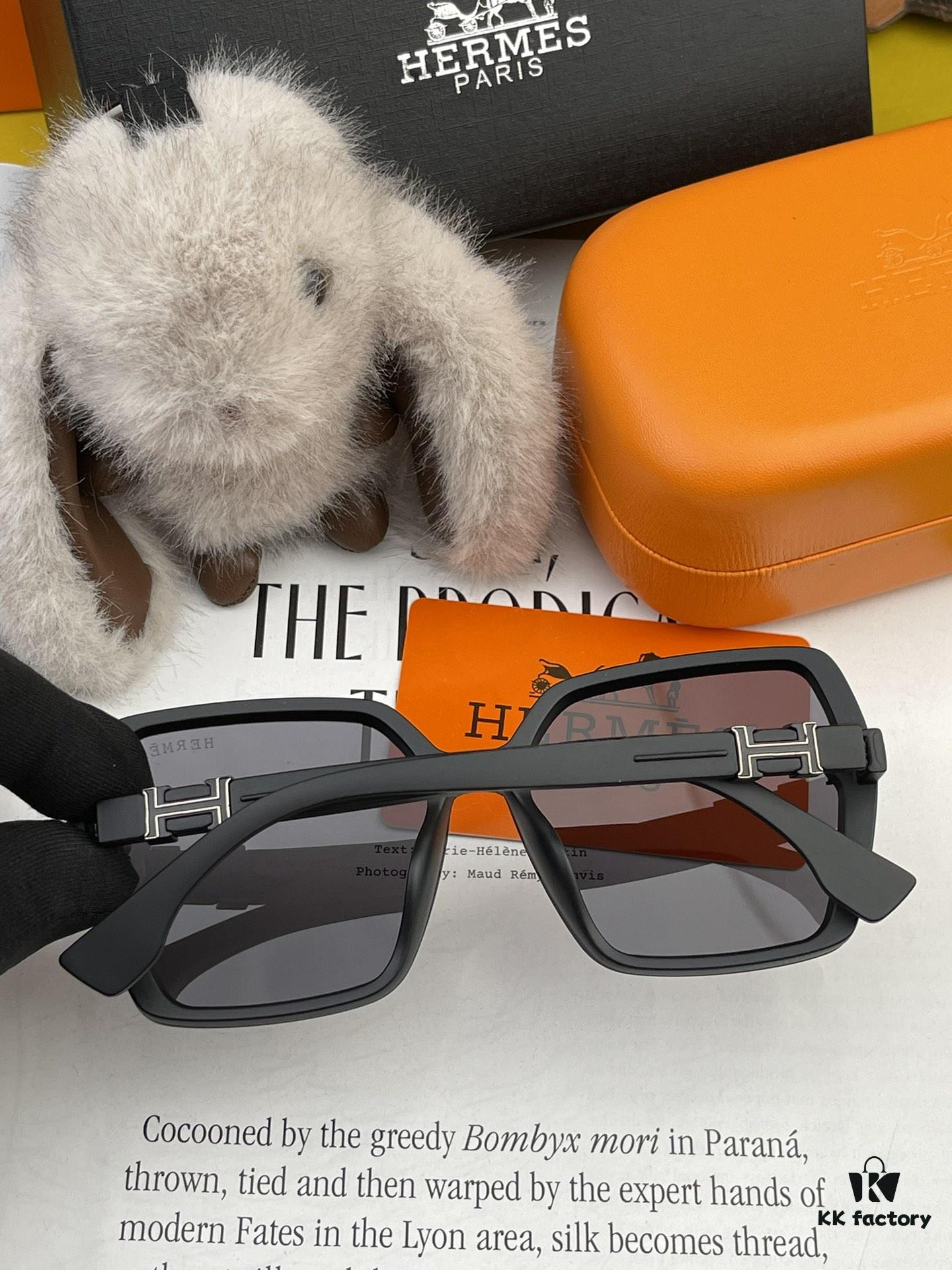 HERMES H4290 TR Polarized Sunglasses - Luxury Square Frame Designer Shades