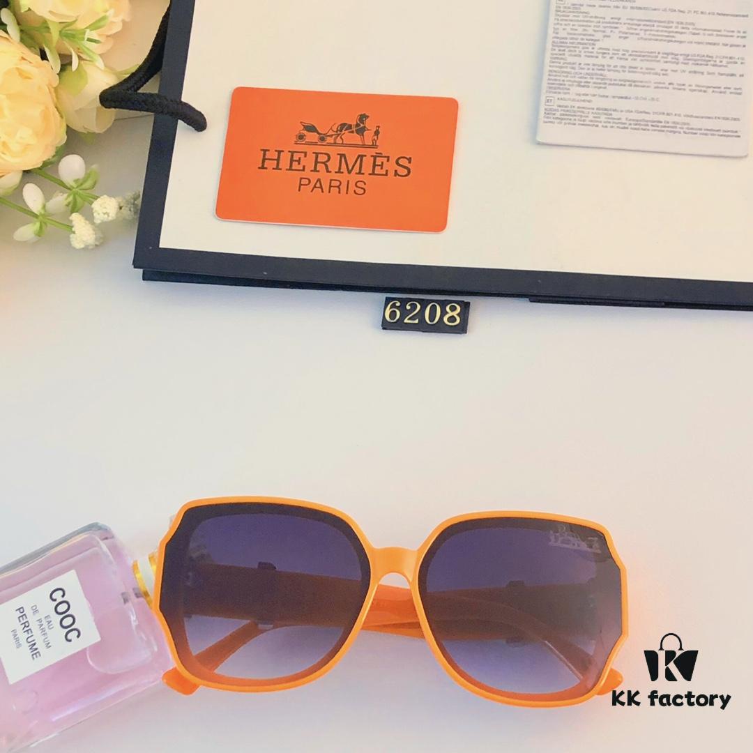 Hermes Vintage Square Sunglasses for Women, Fashionable and Elegant Round-Face Flattering UV Protection Sunglasses, New Stylish and Versatile Sun Glasses