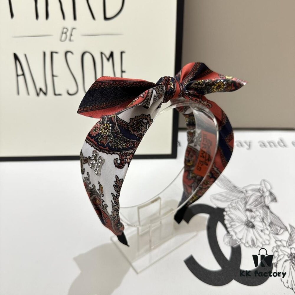 Hermes (Hermès) Latest Hair Hoop - Specially Paired with Boutique Packaging