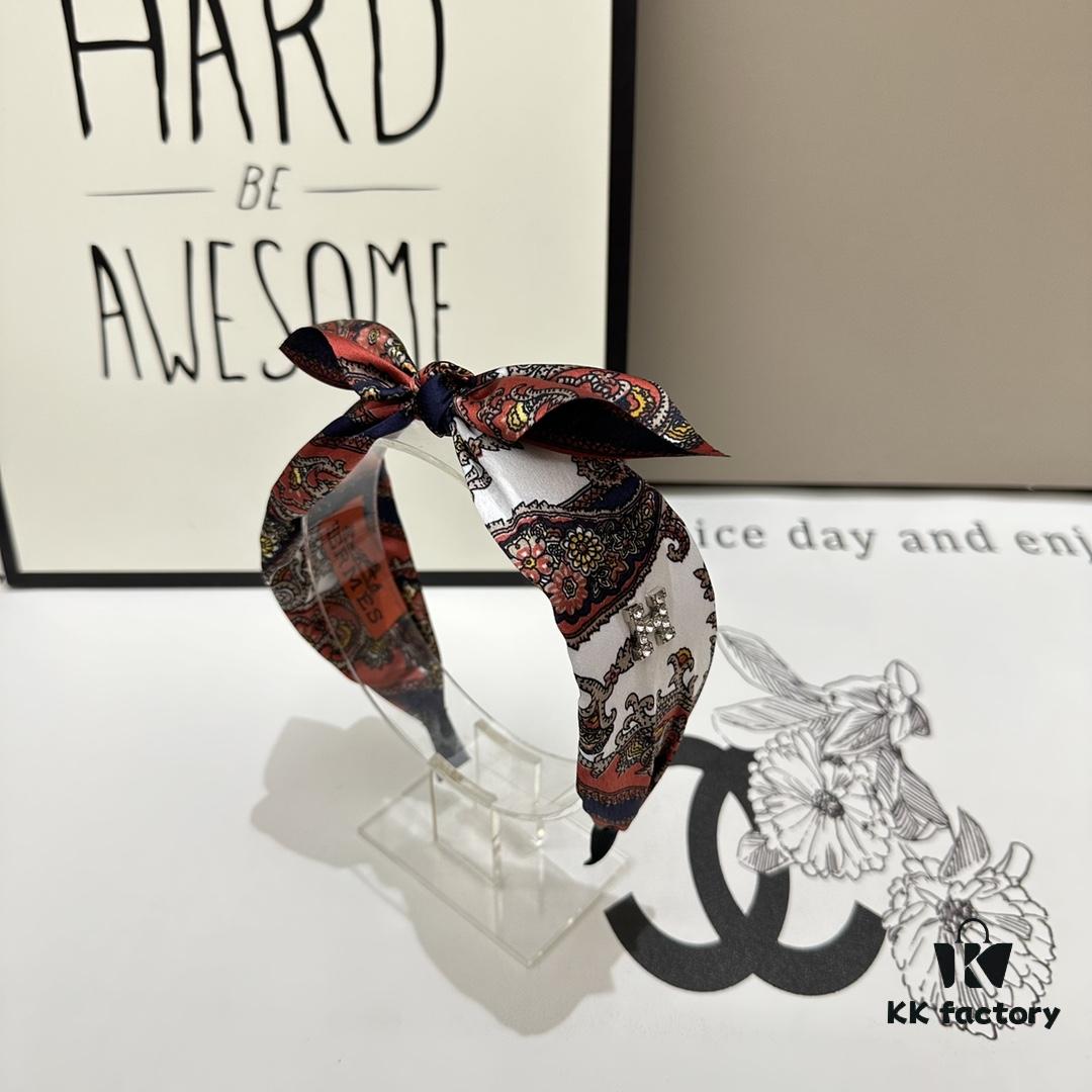 Hermes (Hermès) Latest Hair Hoop - Specially Paired with Boutique Packaging