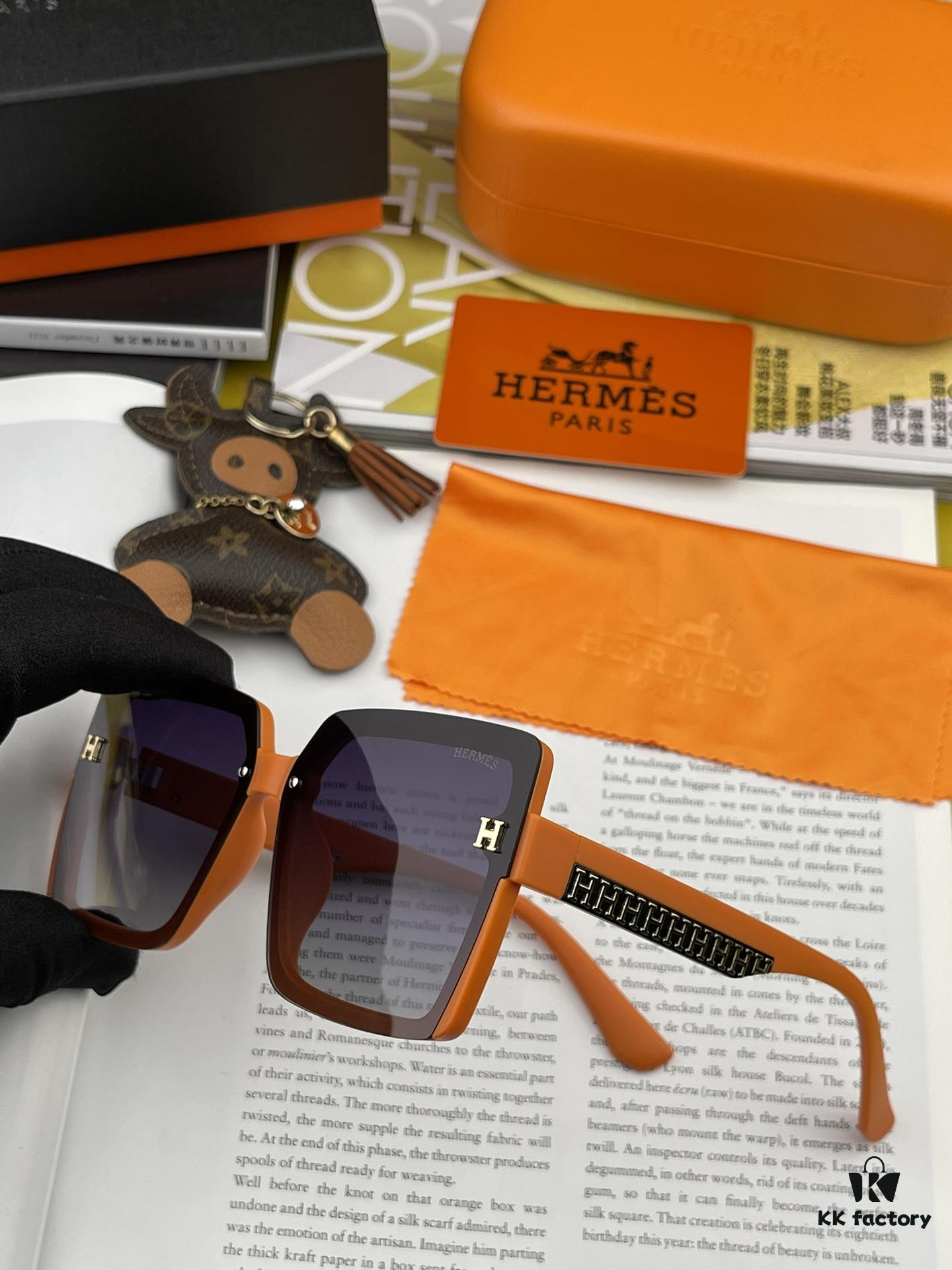 HERMES Spring 2023 New Arrival Original Luxury Square Sunglasses H1245