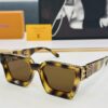 LOUIS VUITTON LV Luxury Version M96006 Size 56□17 Sunglasses with Dense Golden Logo Pattern