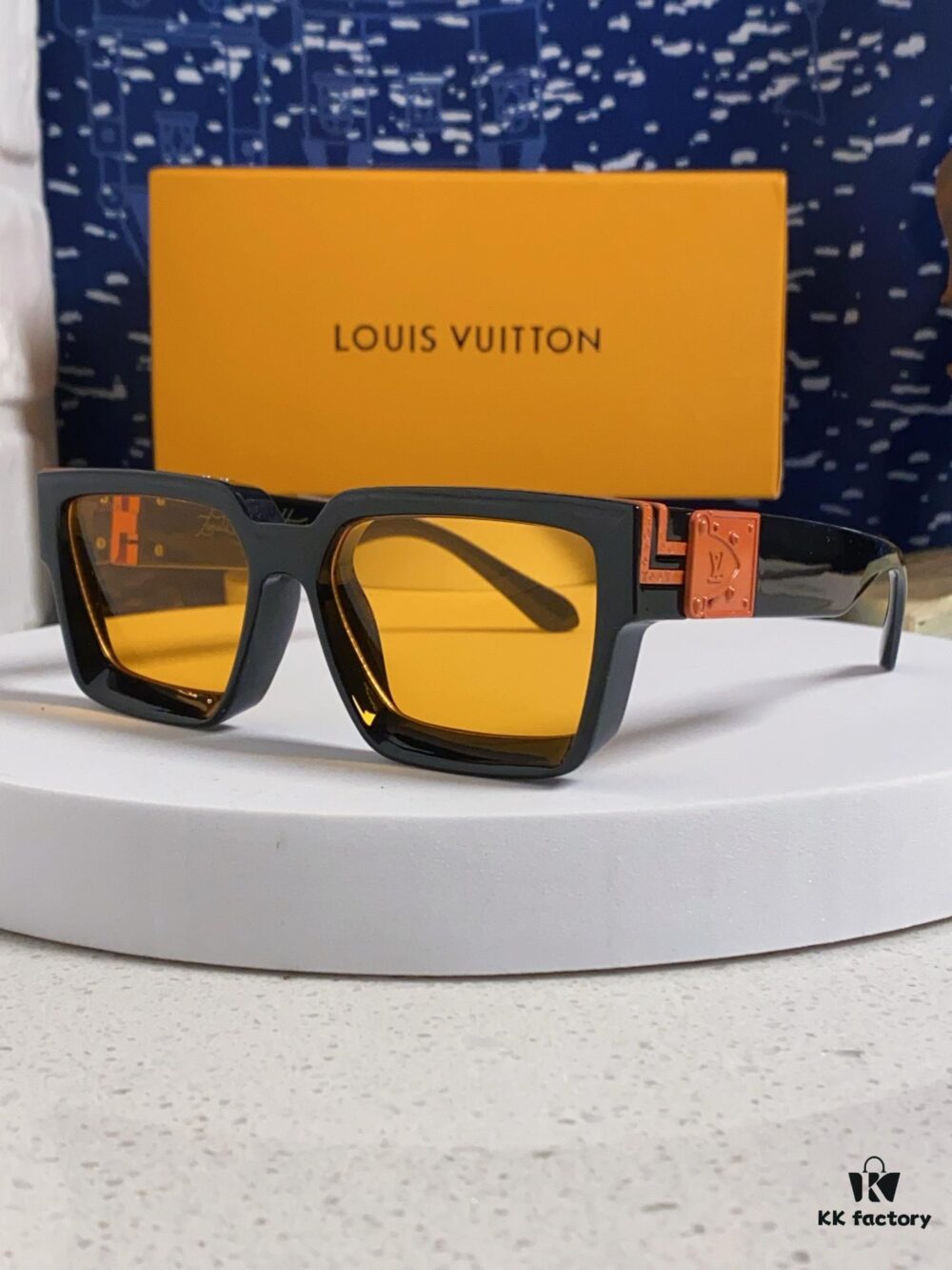 LOUIS VUITTON Lv2025 New Millionaire Square Frame Sunglasses Unisex European and American Style Colorful Fashionable Sunglasses M96006