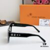 135 The Sunglasses Everyone Is Searching for Online, Louis Vuitton Also Released Panda-Style Glasses🐼, Black and White Color Block Extremely Versatile, A Must-Have Beautiful Sunglasses for Stylish Girls