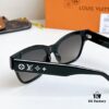 135 The Sunglasses Everyone Is Searching for Online, Louis Vuitton Also Released Panda-Style Glasses🐼, Black and White Color Block Extremely Versatile, A Must-Have Beautiful Sunglasses for Stylish Girls