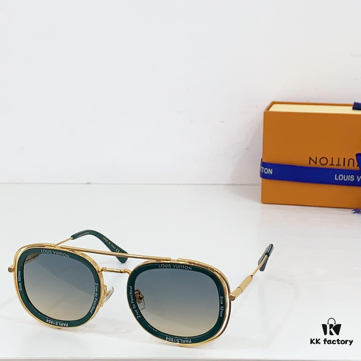 145 LOUIS VUITTON MOD: Z2213U Size: 52-24 145 Sunglasses