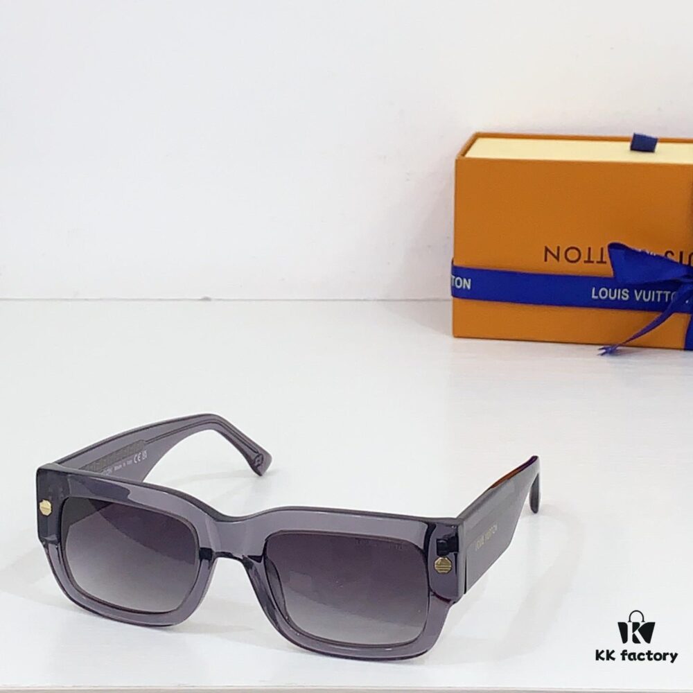 105 LOUIS VUITTON LV Z1973 Sunglasses