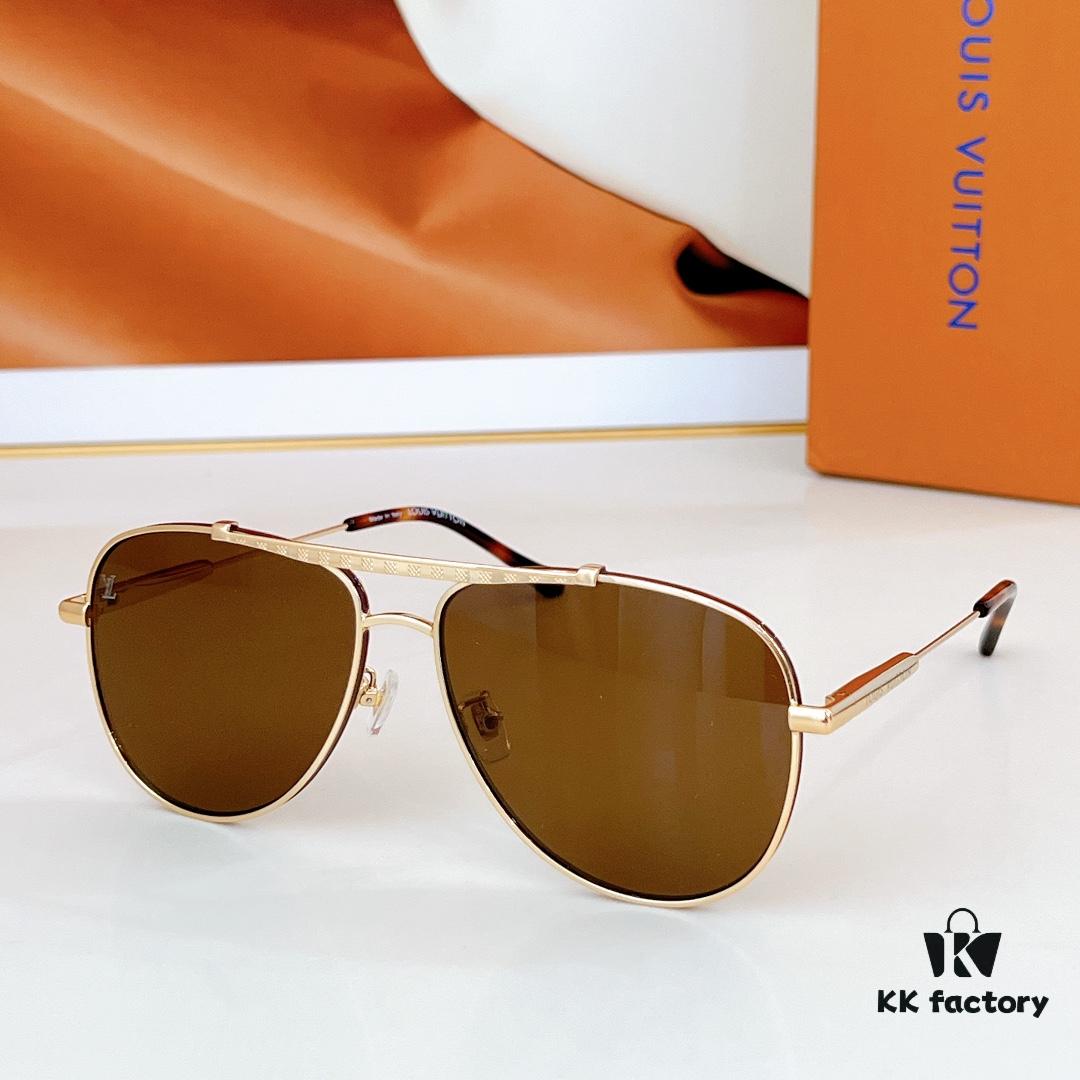 135 LOUIS VUITTON MOD: Z40190W Size: 60□16 145