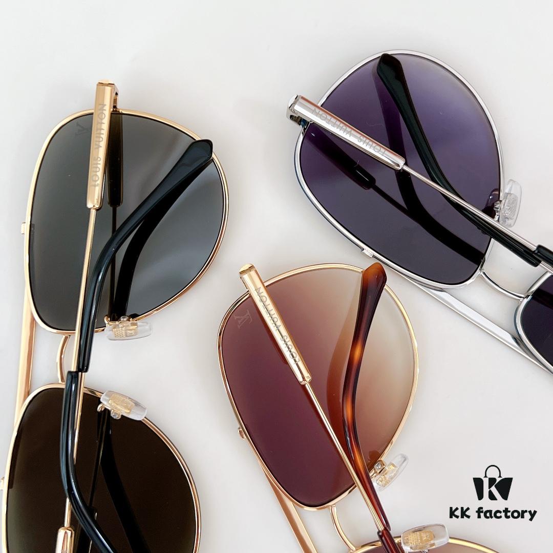 135 LOUIS VUITTON MOD: Z40190W Size: 60□16 145