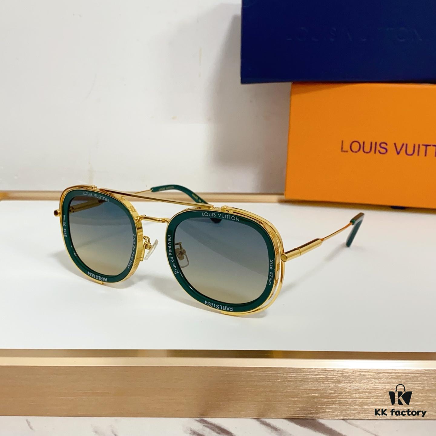 145 LOUIS VUITTON MOD: Z2213U Size: 52-24 145 Sunglasses
