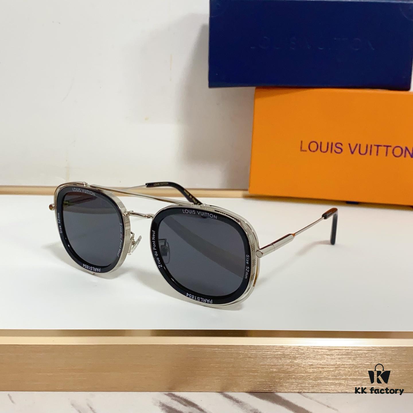 145 LOUIS VUITTON MOD: Z2213U Size: 52-24 145 Sunglasses