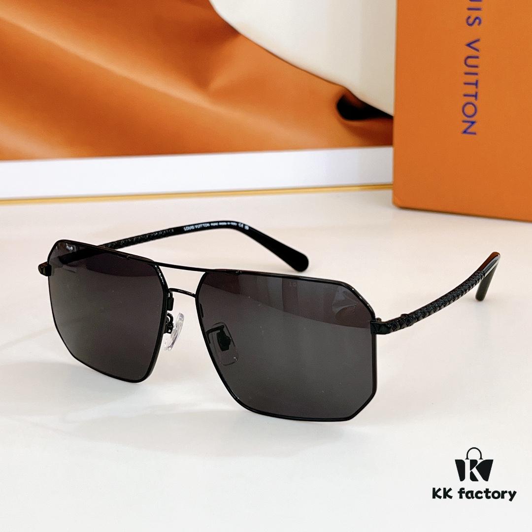 135 LOUIS VUITTON MOD: Z1320 Size: 60□14-145