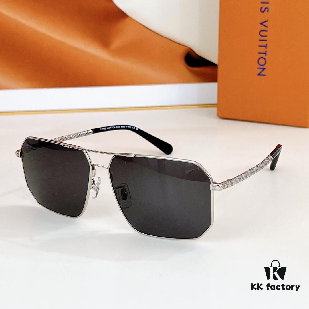 135 LOUIS VUITTON MOD: Z1320 Size: 60□14-145