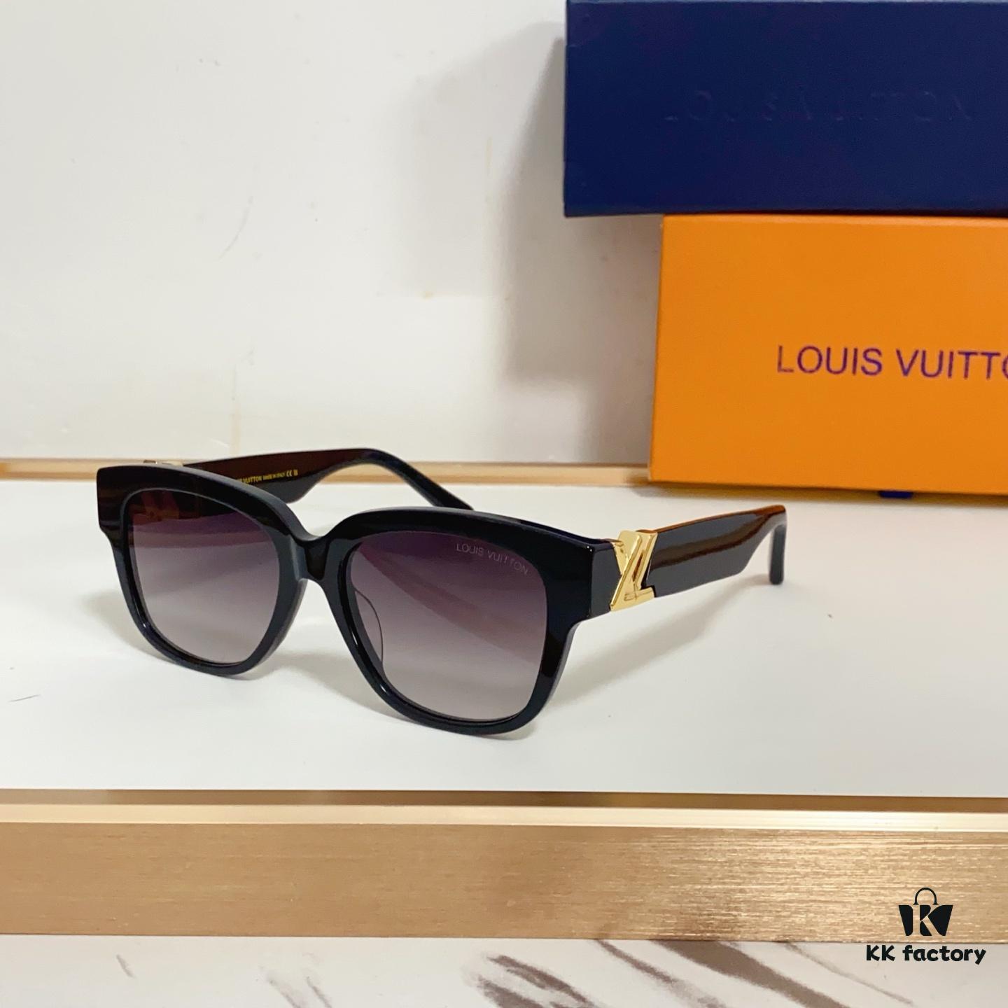105 LOUIS VUITTON MOD: Z1762 Size: 53□18-140 Sunglasses