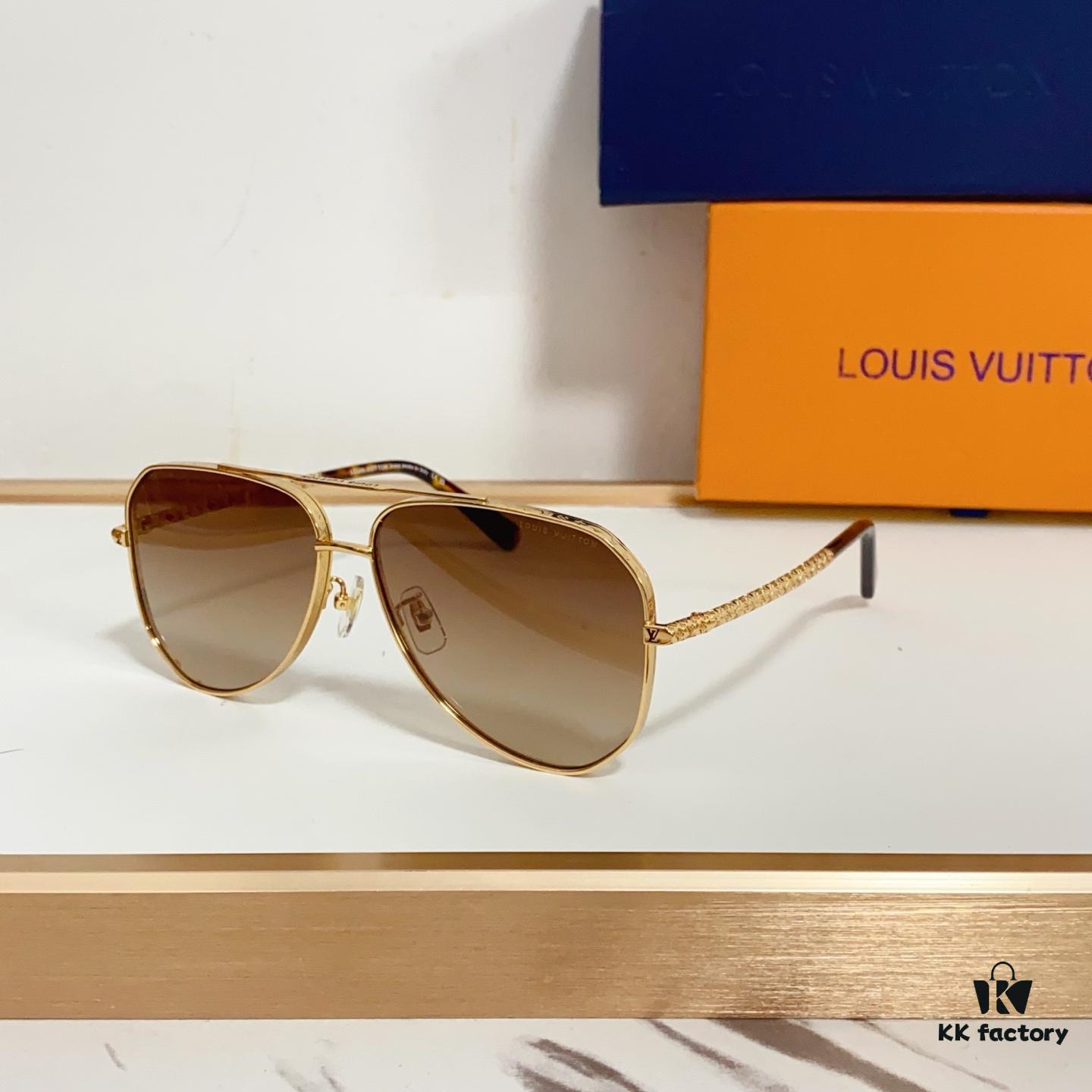 135 LOUIS VUITTON MOD: Z1300E Size: 58□15-140 Sunglasses