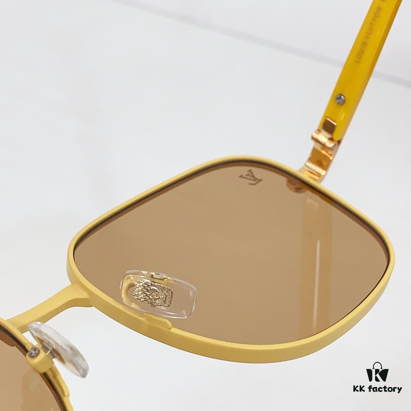 140 LOUIS VUITTON Model: Z2045U Size: 57□17 145 Sunglasses