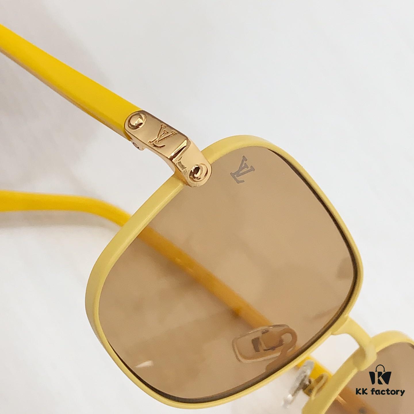 140 LOUIS VUITTON Model: Z2045U Size: 57□17 145 Sunglasses