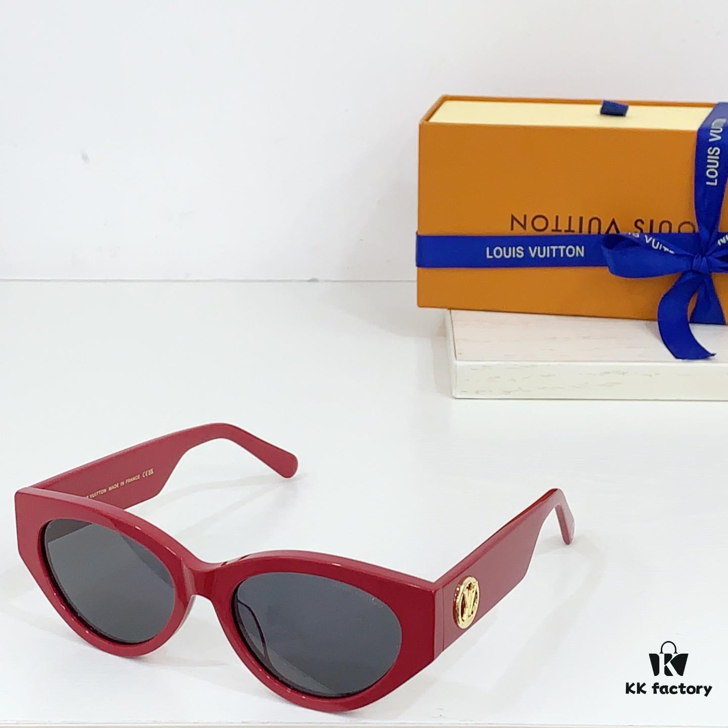 140 LOUIS VUITTON MOD: Z2027U Size: 55×16