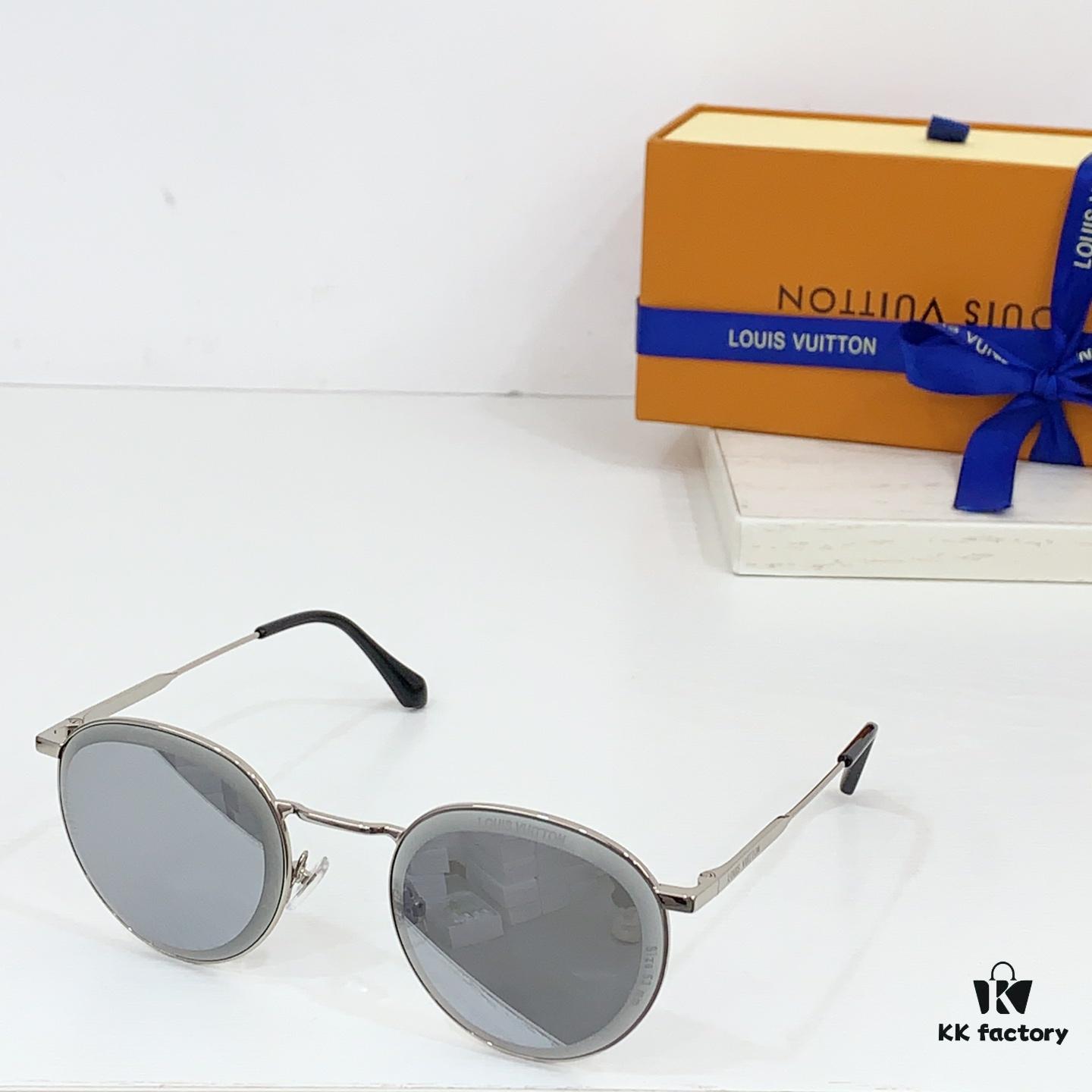 105 LOUIS VUITTON MODEL Z2608U SIZE 52-21-145 Sunglasses