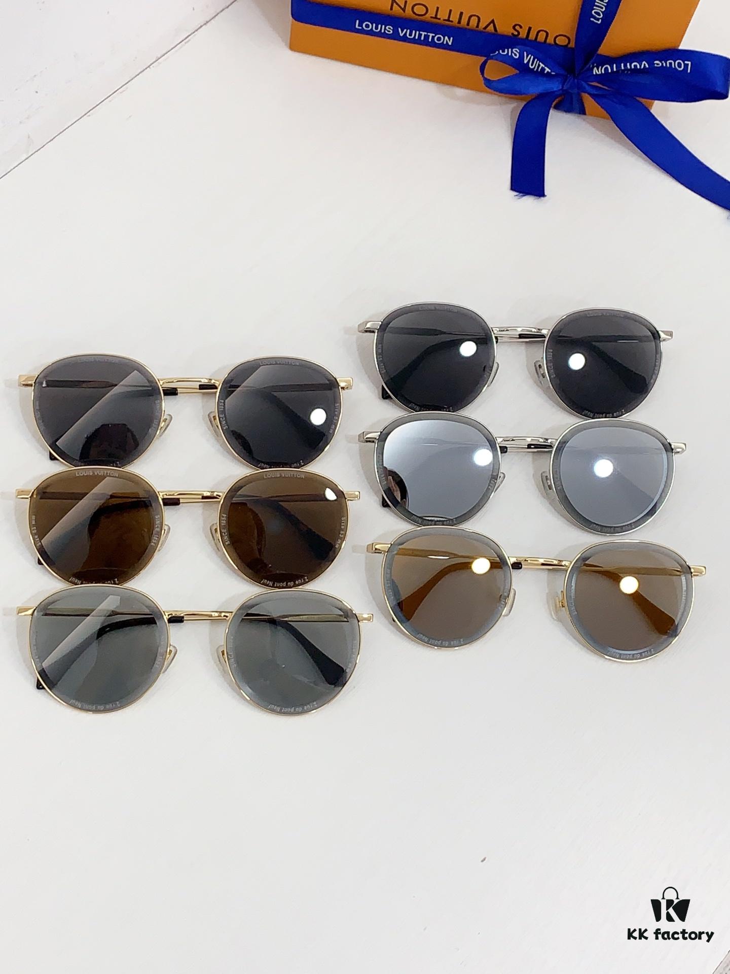 105 LOUIS VUITTON MODEL Z2608U SIZE 52-21-145 Sunglasses