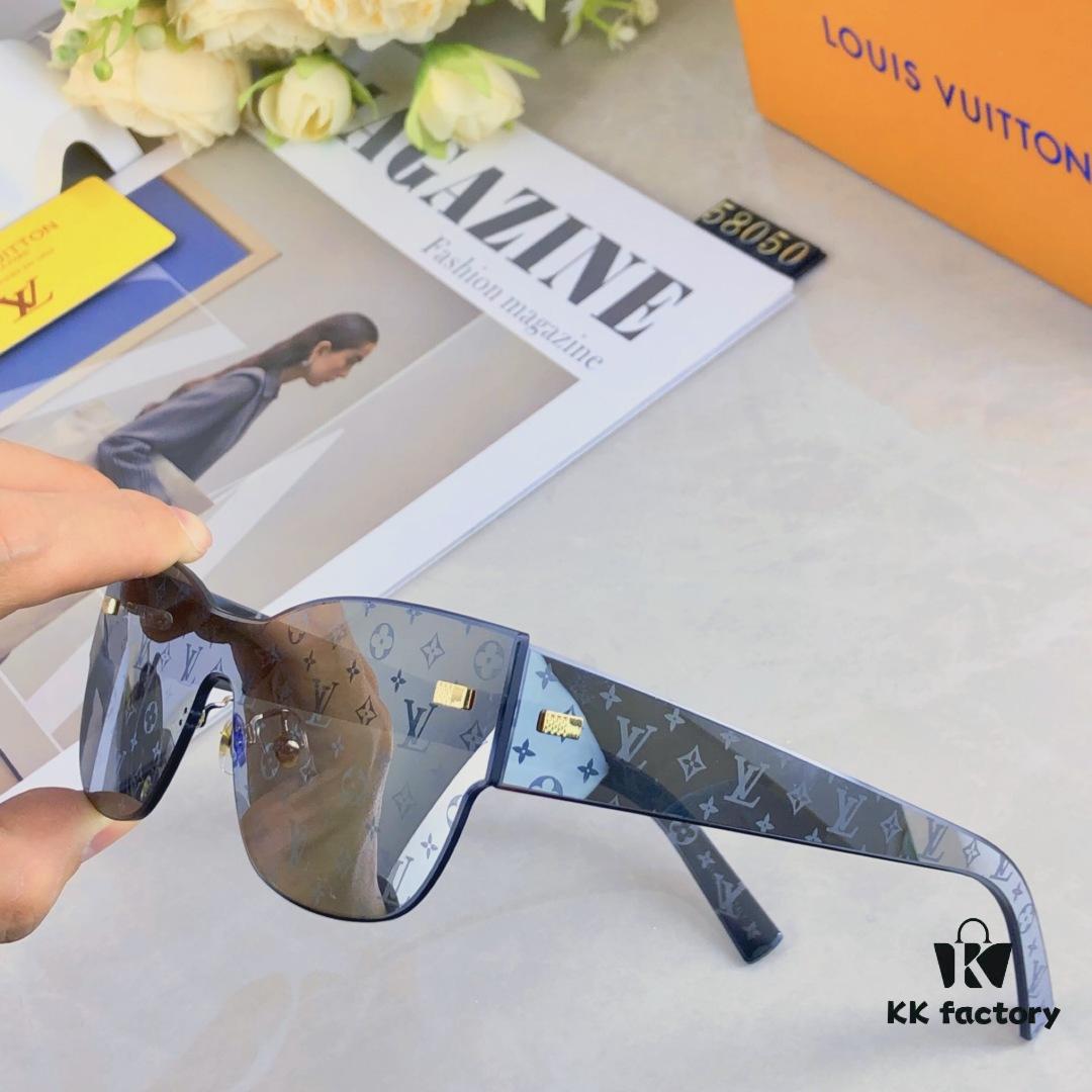 Louis Vuitton 2025 New Arrival Monogram Cut-out Letter Women's Sunglasses, Premium Printed Fashion Sun Glasses, Influencer Favorite on Xiaohongshu and TikTok