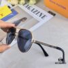 Louis Vuitton Fashion Dual-Bridge Business Pilot Aviator Sunglasses Outdoor Sports Driving Shades