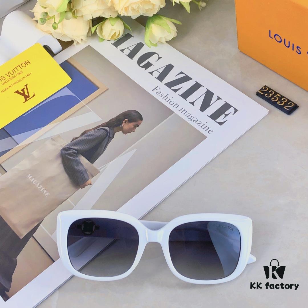 Louis Vuitton 2025 New Retro Cat-Eye Sunglasses for Women, Korean INS Style High-End Fashion Sun Glasses for Photo Poses, Driving and Trendy Look