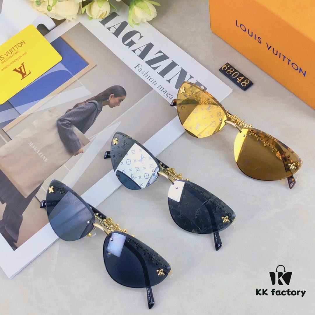 Louis Vuitton 2025 Luxury Women's Frameless Slimming Versatile Sunglasses, Clover Street Style Sun Glasses Featured on Xiaohongshu