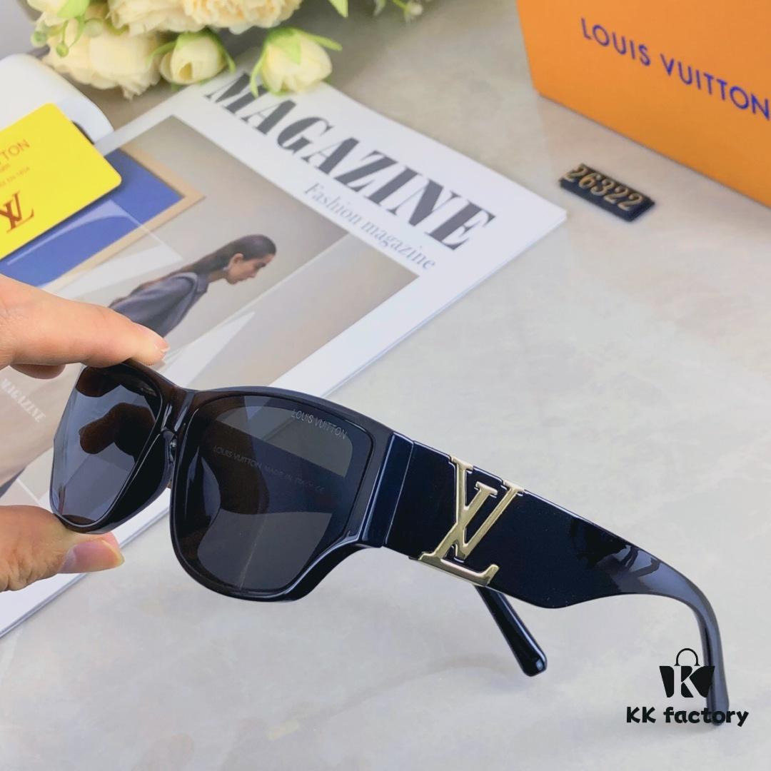 Louis Vuitton Unisex Cat-Eye Oversized Sunglasses, Fashionable UV-Protective Shades for Men and Women
