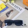 Louis Vuitton Unisex Cat-Eye Oversized Sunglasses, Fashionable UV-Protective Shades for Men and Women