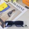Louis Vuitton Unisex Cat-Eye Oversized Sunglasses, Fashionable UV-Protective Shades for Men and Women