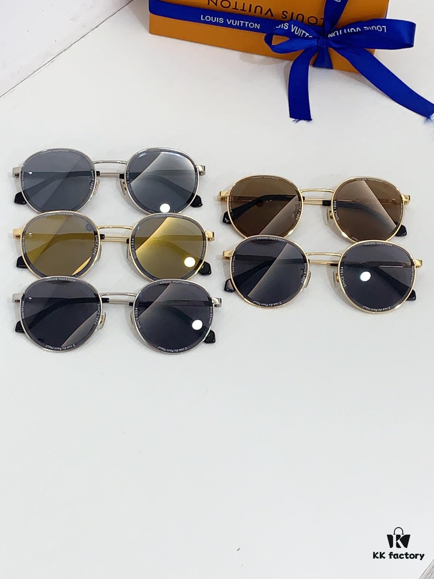 120 LOUIS VUITTON MODEL: Z2626U, Z2608U, Z2619U, Z2617U, Z2615U, Z2618U, Z2616U SIZE: 53□22-145 / 53□20-145 Eyeglasses Sunglasses