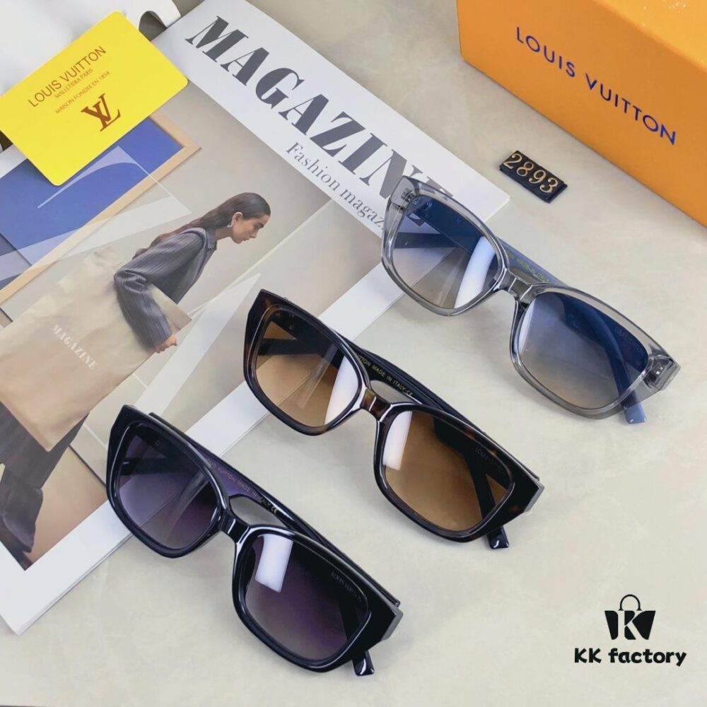 Louis Vuitton Vintage-Inspired Transparent Brown Square Sunglasses, Trendy Round-Face Flattering Oversized Design, Stylish Unisex Sun Glasses