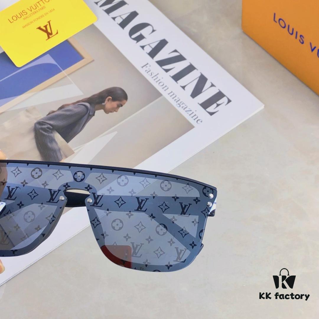 Louis Vuitton Oversized One-Piece Reflective Sunglasses, Trendy Unisex Fashion Retro Shades Popular in Europe and America