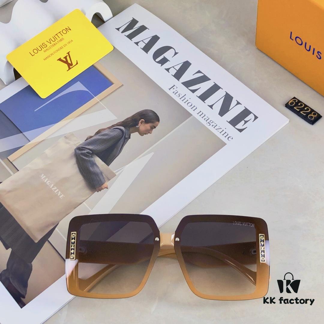 Louis Vuitton High-End Oversized Sunglasses with UV Protection for Women, Fashionable Trendy Sun Glasses Popular on TikTok, Stylish European and American Design