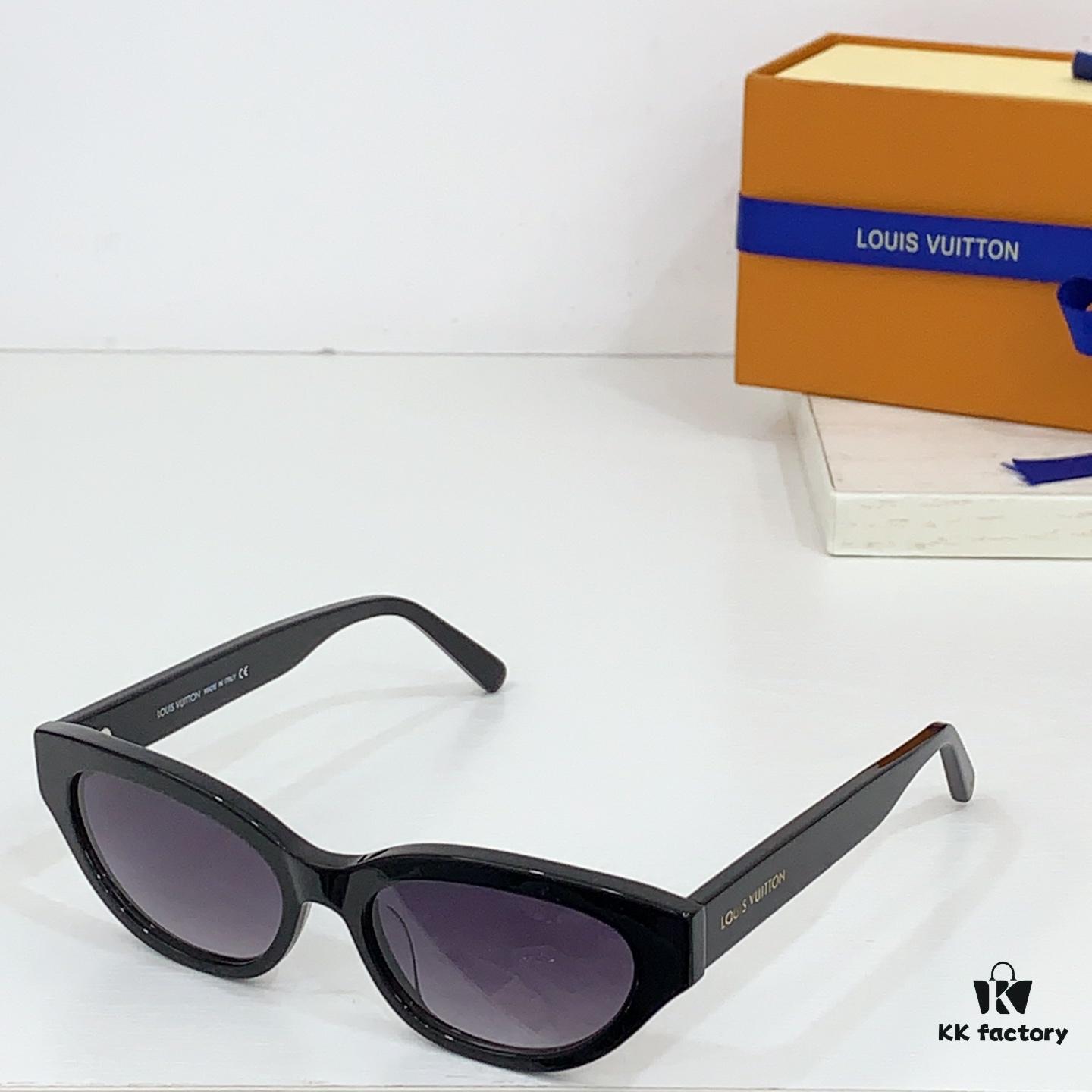140 LOUIS VUITTON MODEL Z2481U SIZE 52□18-140 Sunglasses