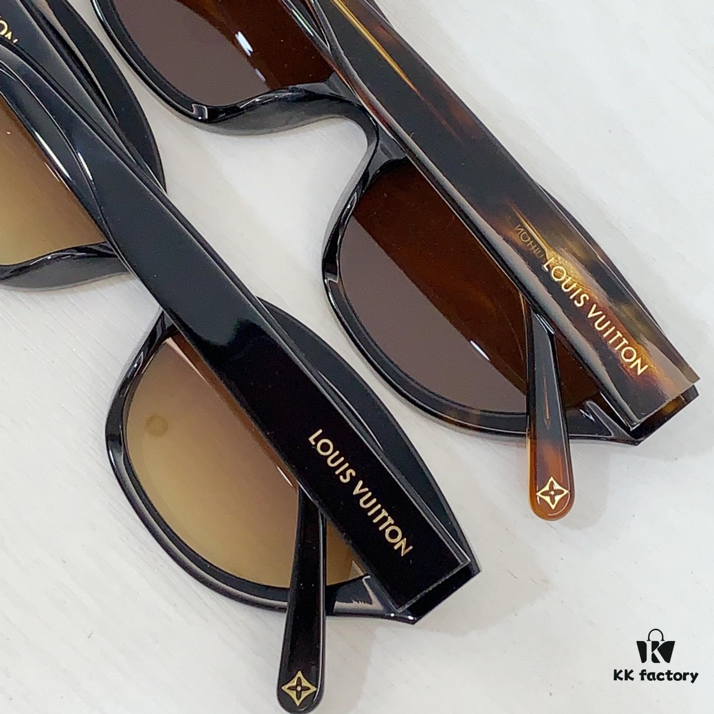 140 LOUIS VUITTON MODEL Z2481U SIZE 52□18-140 Sunglasses