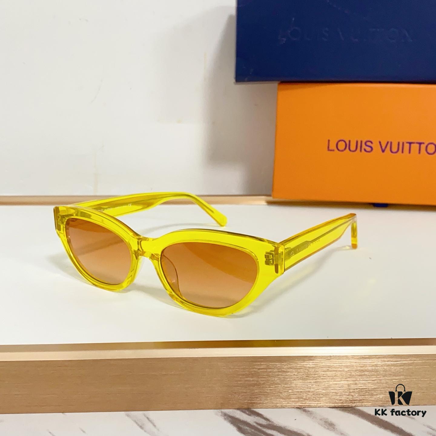 140 LOUIS VUITTON MOD: Z2481 Size: 52-18-140 Sunglasses