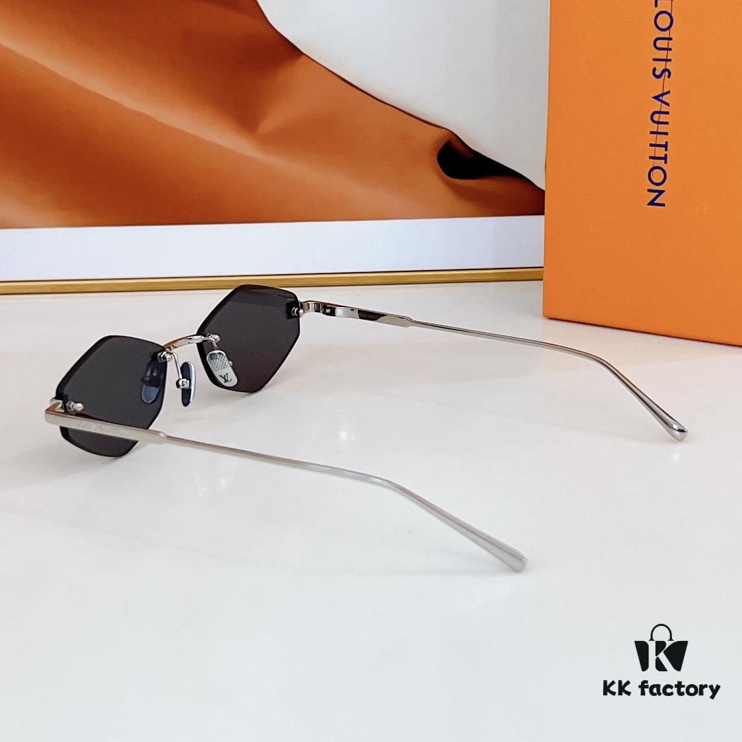 150 LOUIS VUITTON MODEL Z2192U SIZE 57×16-145