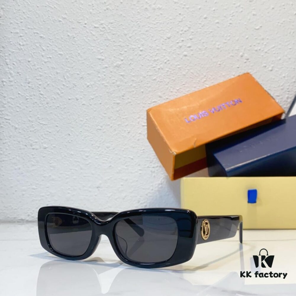 130 LOUIS VUITTON MODEL Z2109W SIZE 53-20-145 Sunglasses