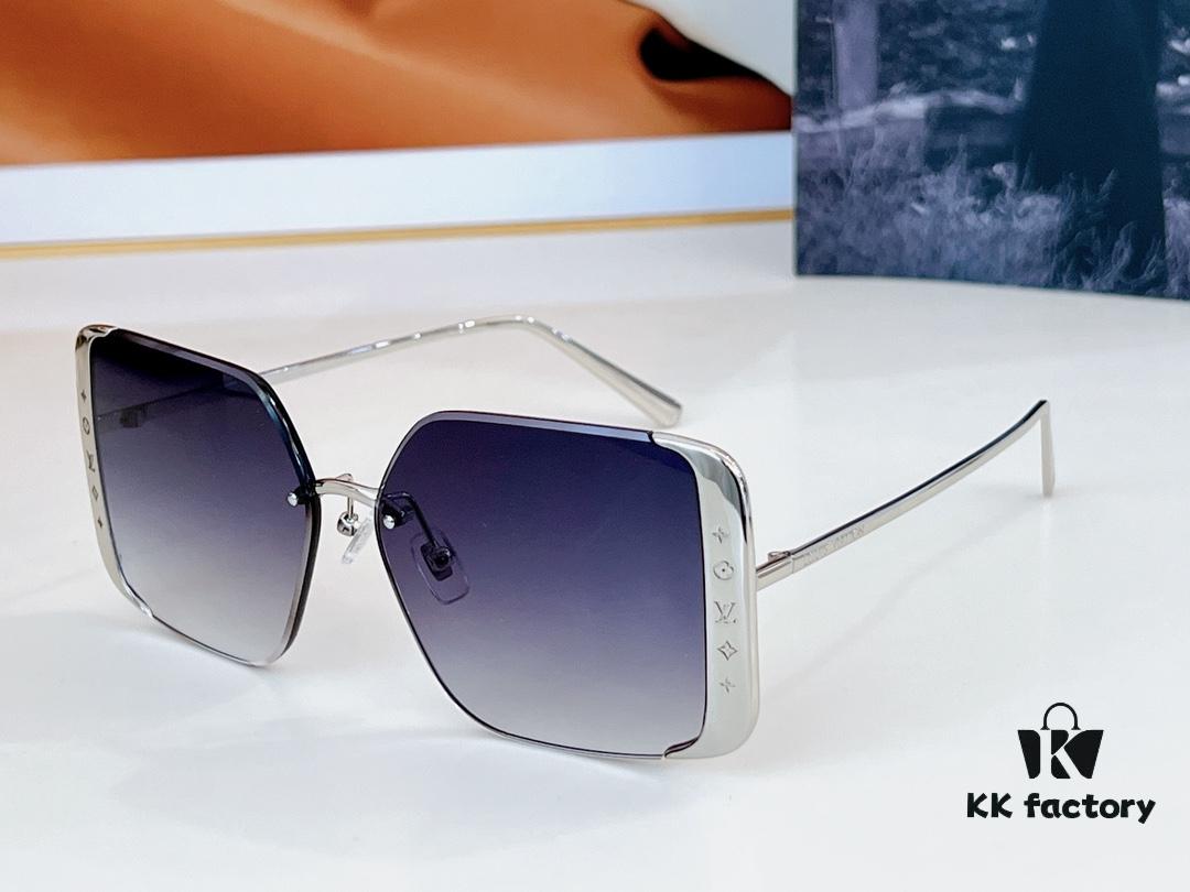 150 Louis Vuitton Model Z1994U Size 57-13-145