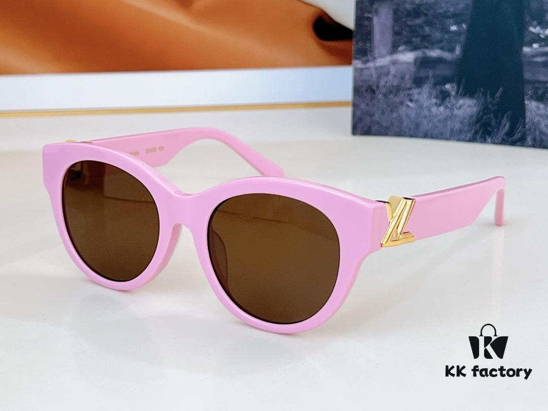 110 LOUIS VUITTON MODEL Z2422 Sunglasses