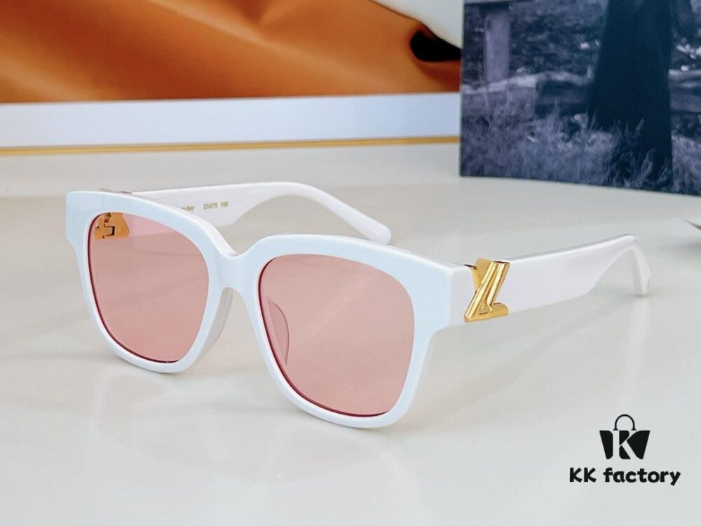 110 LOUIS VUITTON MODEL Z2120E SIZE 55□18-140