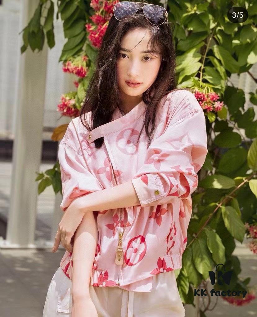 110 LOUIS VUITTON Model Z1432W SIZE: 60-14-145 Sunglasses