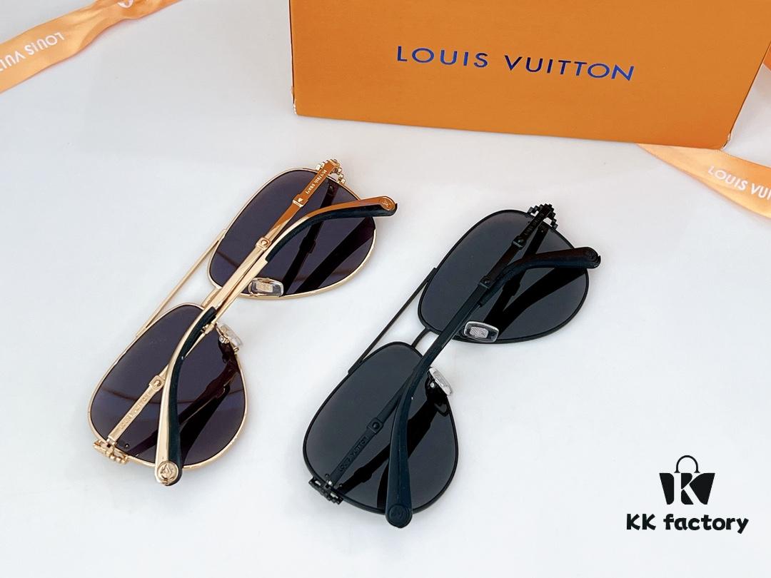 110 LOUIS VUITTON Model Z1432W SIZE: 60-14-145 Sunglasses