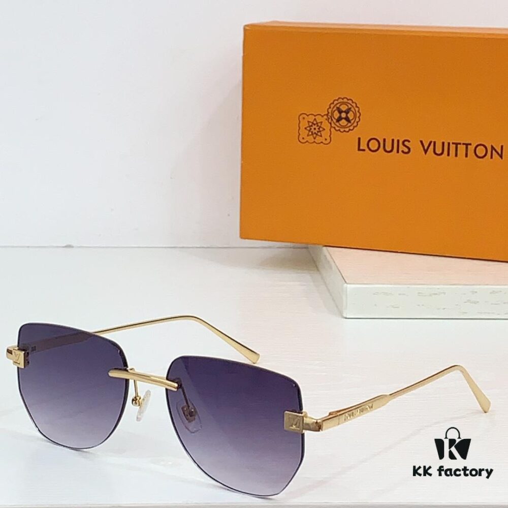 100 LOUIS VUITTON MOD: Z2195U SIZE: 56-17-140 Sunglasses