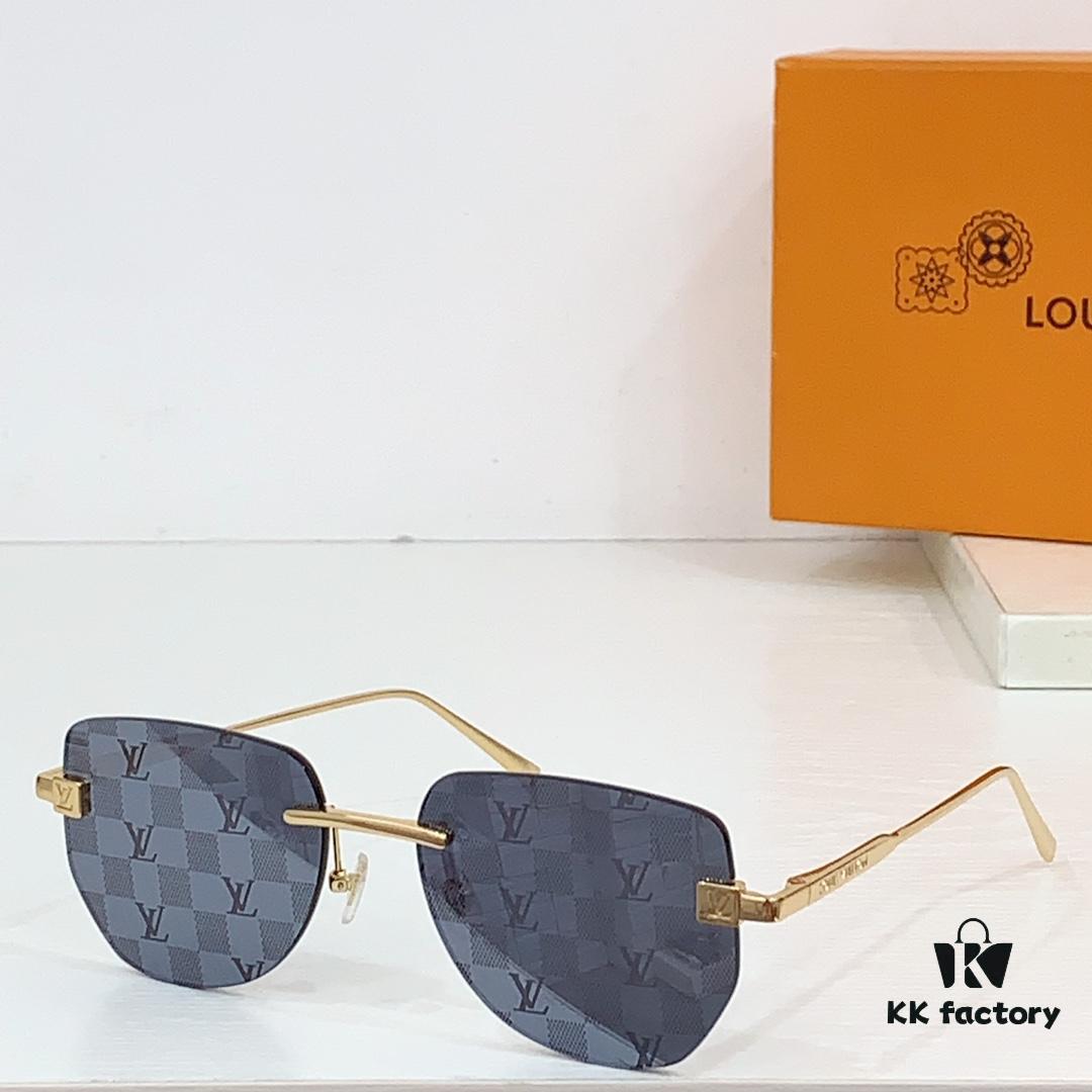 100 LOUIS VUITTON MOD: Z2195U SIZE: 56-17-140 Sunglasses