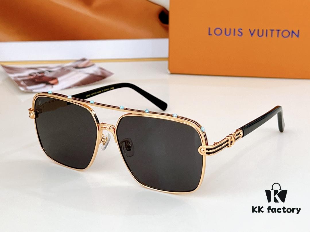 150 LOUIS VUITTON Model Z2019U Size 61-14-145