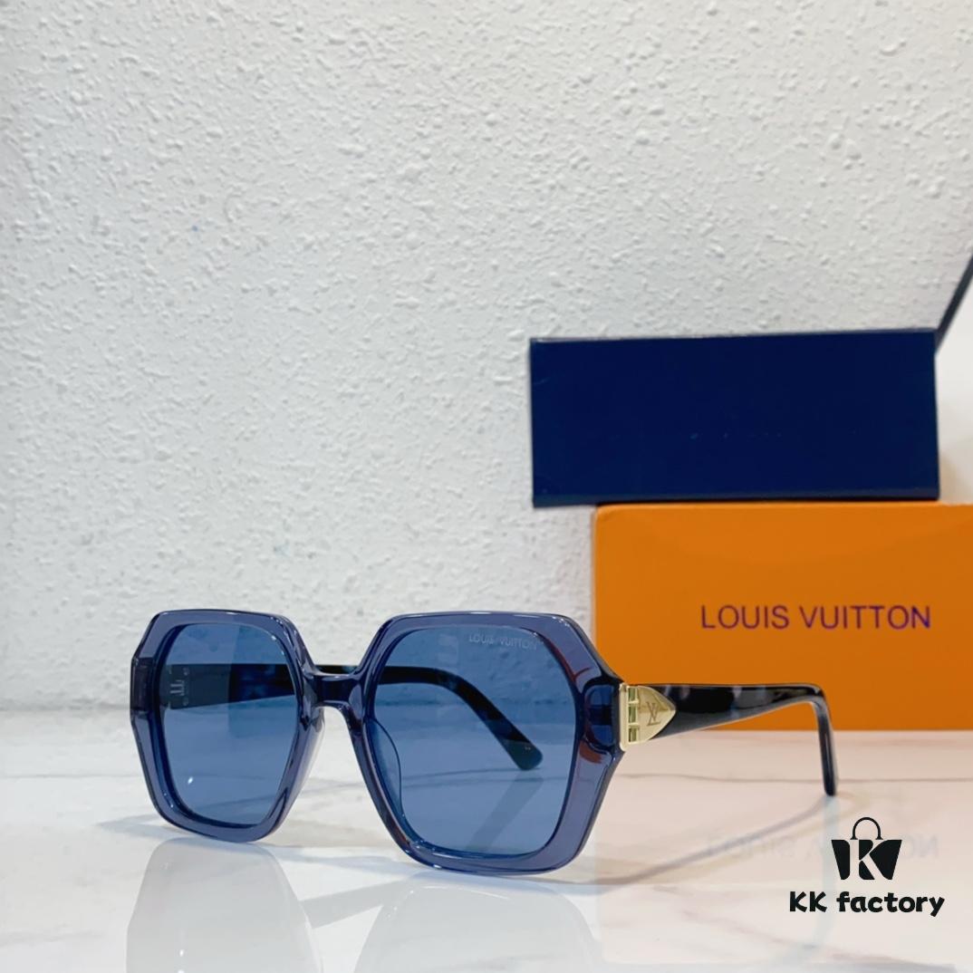 130 Louis Vuitton MOD: Z2269 Sunglasses